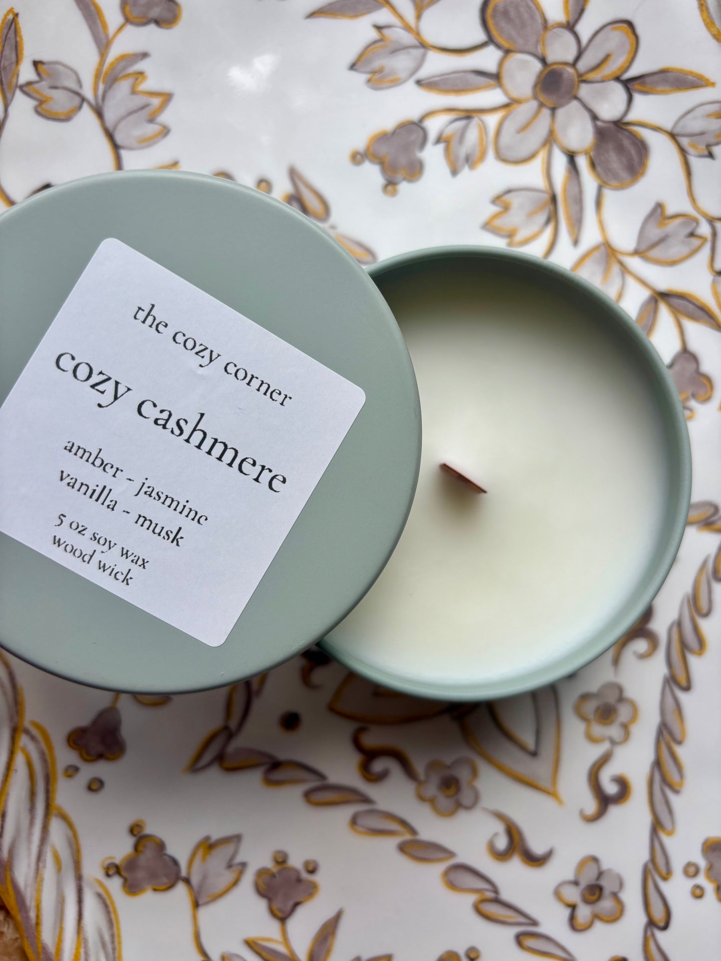 Cozy Cashmere Wood Wick Candle